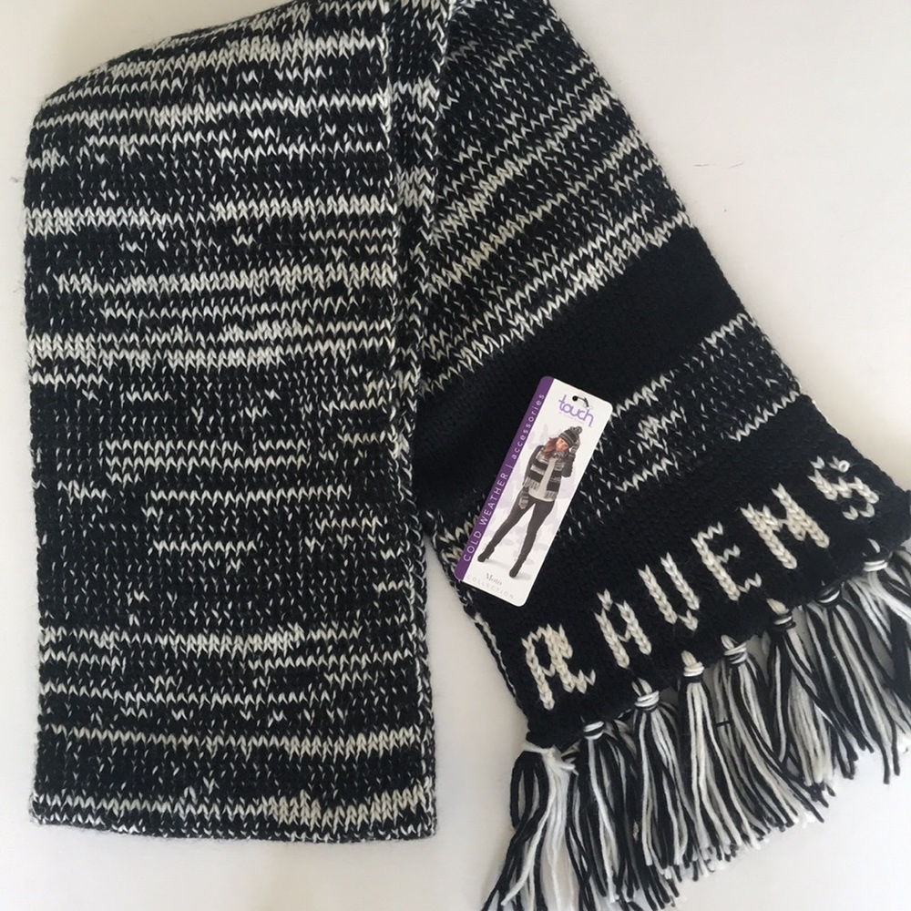 Baltimore Ravens Scarf Black and White Knit Warm touch by Alyssa Milano NFL